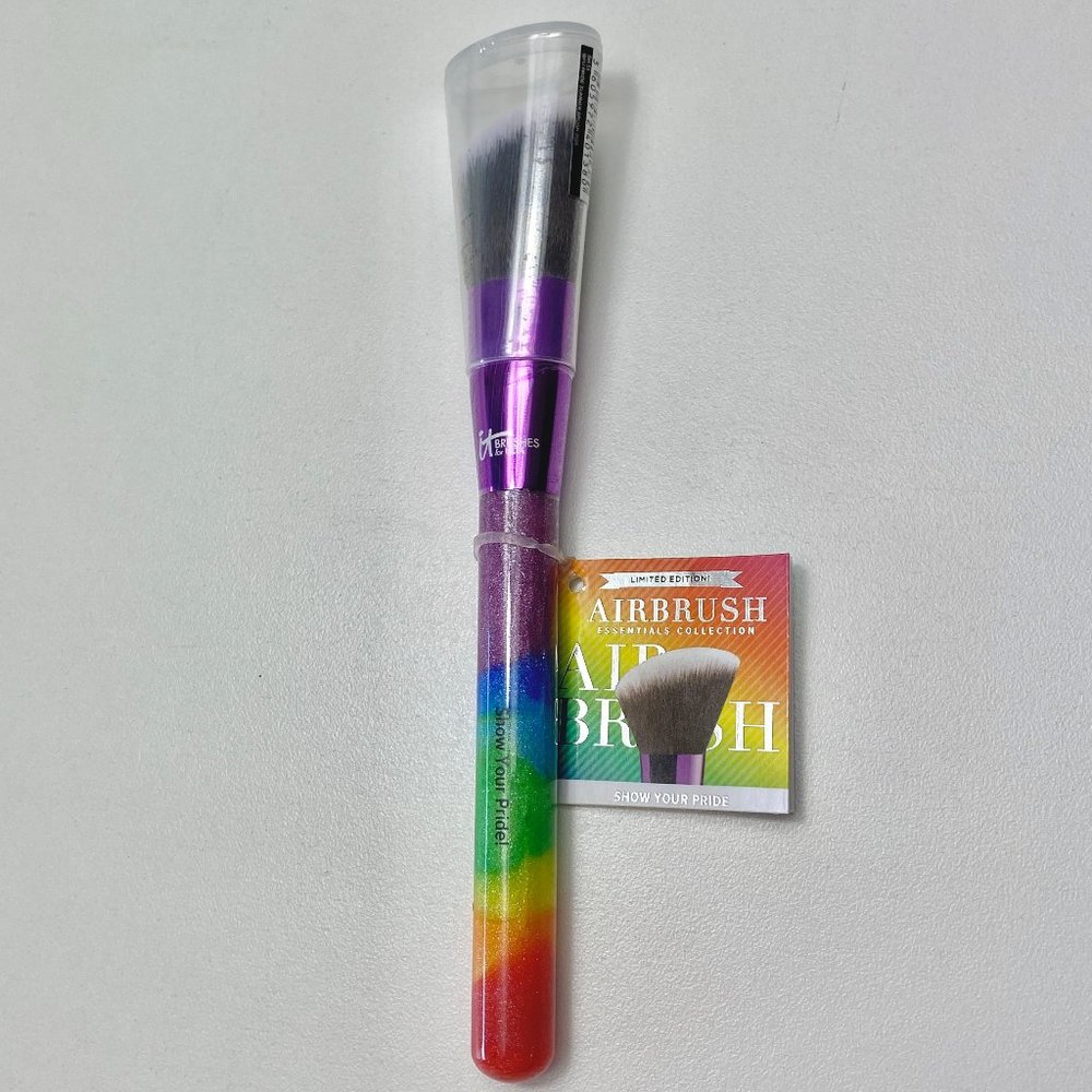 it Cosmetics Show Your Pride Limited Edition Brush